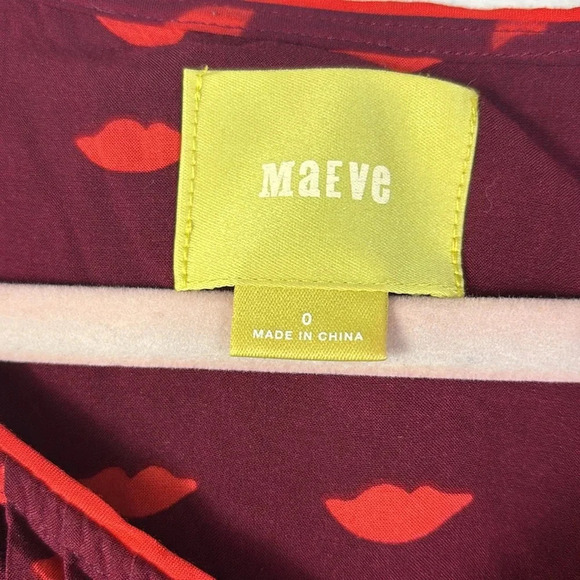 Anthropologie Maeve Burgundy Sleeveless Lips Print Sweetheart Blouse Top Size 0 - Picture 5 of 9